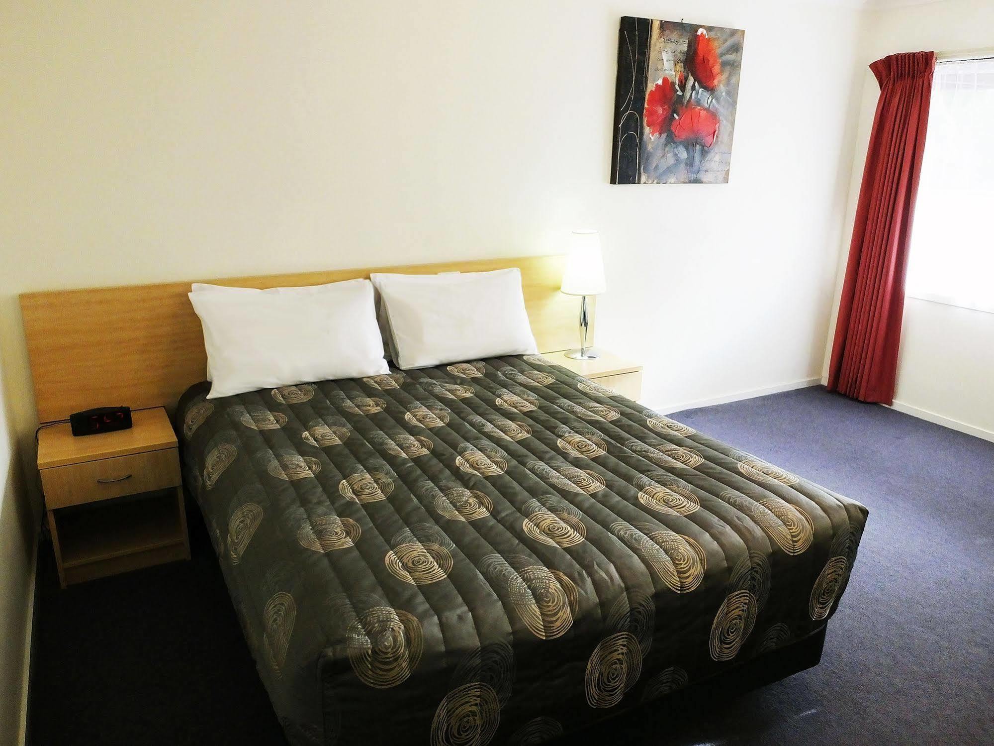 Edinburgh Motor Inn Warragul Esterno foto
